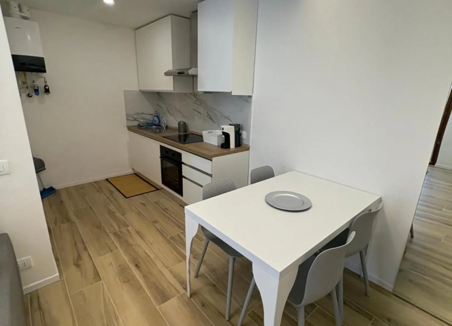 Sweet Home... Parking Inside Azzano San Paolo Apartment