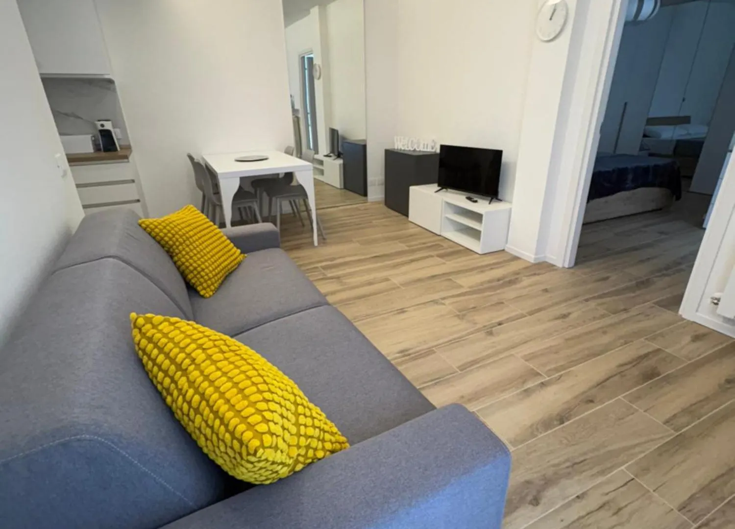 Sweet Home... Parking Inside Azzano San Paolo Apartment